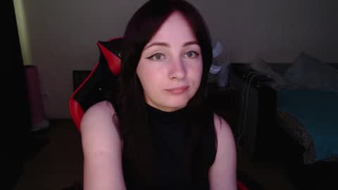 Laralianna online show from July 1, 2026, 6:07 pm