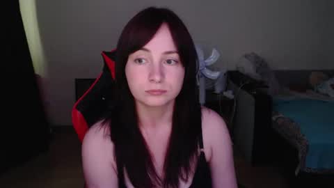 Laralianna online show from July 4, 2026, 4:35 pm