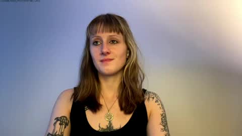Lara online show from June 3, 2026, 6:02 pm