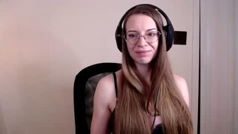 Snapshot of larawintersxxx chatting on June 14, 2026, 9:06 pm larawintersxxx online show from June 14, 2026, 9:06 pm