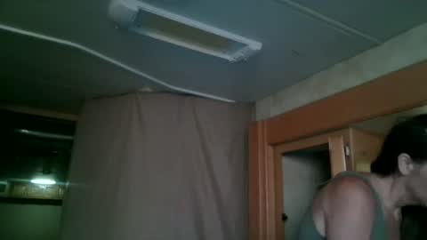 Snapshot of largen3 chatting on July 7, 2026, 7:09 am VinnyMacNDelilah online show from July 7, 2026, 7:09 am