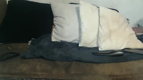 Snapshot of lariss__ chatting on March 15, 2026, 6:36 pm Lariss online show from March 15, 2026, 6:36 pm