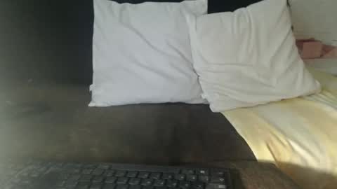 Snapshot of lariss__ chatting on April 2, 2026, 11:08 am Lariss online show from April 2, 2026, 11:08 am