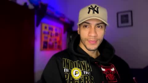 Snapshot of larry_jones chatting on December 7, 2024, 1:07 pm andrew online show from December 7, 2024, 1:07 pm