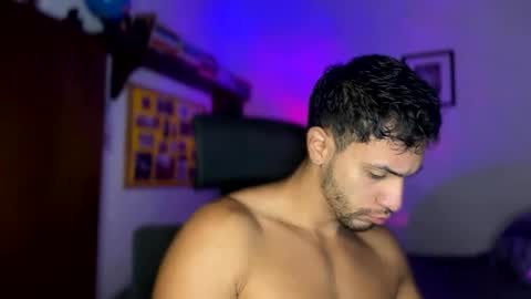 Snapshot of larry_jones chatting on December 12, 2024, 1:17 pm andrew online show from December 12, 2024, 1:17 pm