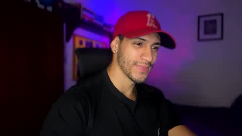 Snapshot of larry_jones chatting on December 17, 2024, 3:17 pm andrew online show from December 17, 2024, 3:17 pm