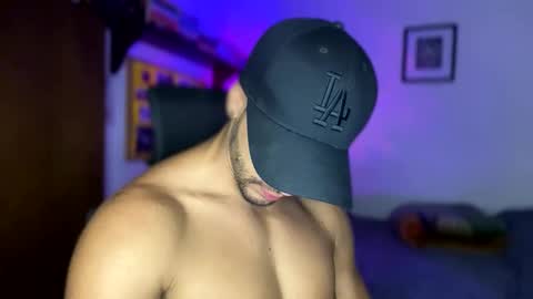 Snapshot of larry_jones chatting on December 18, 2024, 4:28 pm andrew online show from December 18, 2024, 4:28 pm