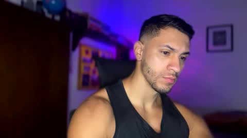 Snapshot of larry_jones chatting on December 19, 2024, 12:56 pm andrew online show from December 19, 2024, 12:56 pm