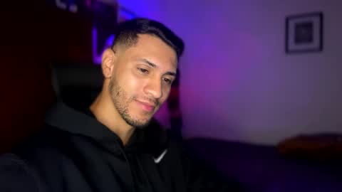 Snapshot of larry_jones chatting on December 19, 2024, 4:02 pm andrew online show from December 19, 2024, 4:02 pm