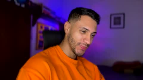 Snapshot of larry_jones chatting on December 20, 2024, 11:16 pm andrew online show from December 20, 2024, 11:16 pm