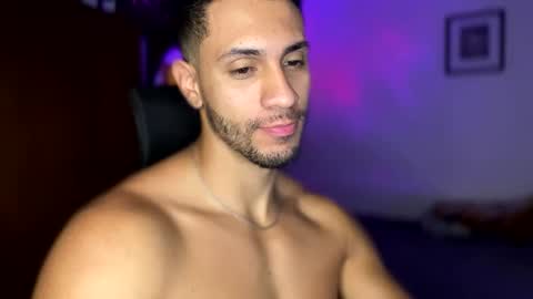 Snapshot of larry_jones chatting on December 22, 2024, 5:42 pm andrew online show from December 22, 2024, 5:42 pm