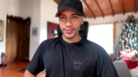 Snapshot of larry_jones chatting on December 23, 2024, 2:28 pm andrew online show from December 23, 2024, 2:28 pm