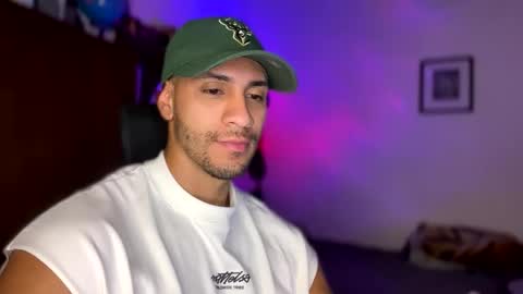 Snapshot of larry_jones chatting on December 25, 2024, 4:43 pm andrew online show from December 25, 2024, 4:43 pm