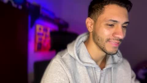 Snapshot of larry_jones chatting on December 30, 2024, 1:47 pm andrew online show from December 30, 2024, 1:47 pm