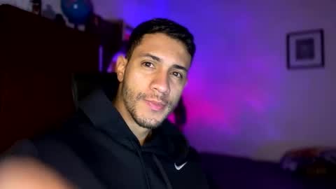 Snapshot of larry_jones chatting on December 31, 2024, 1:41 pm andrew online show from December 31, 2024, 1:41 pm