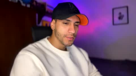 Snapshot of larry_jones chatting on January 3, 2025, 4:48 pm andrew online show from January 3, 2025, 4:48 pm