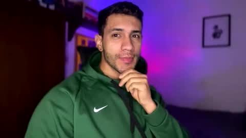 Snapshot of larry_jones chatting on January 5, 2025, 2:19 pm andrew online show from January 5, 2025, 2:19 pm