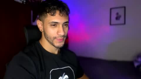 Snapshot of larry_jones chatting on January 15, 2025, 5:26 pm andrew online show from January 15, 2025, 5:26 pm