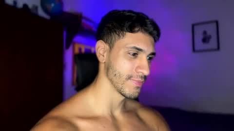 Snapshot of larry_jones chatting on January 22, 2025, 5:38 pm andrew online show from January 22, 2025, 5:38 pm