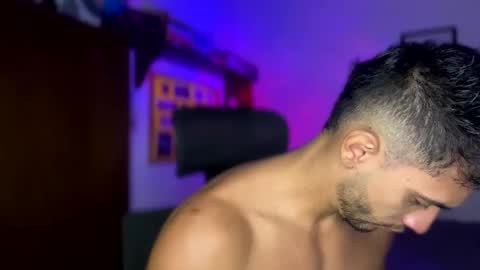 Snapshot of larry_jones chatting on January 28, 2025, 2:21 pm andrew online show from January 28, 2025, 2:21 pm