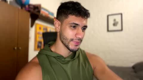 Snapshot of larry_jones chatting on February 2, 2025, 5:48 pm andrew online show from February 2, 2025, 5:48 pm