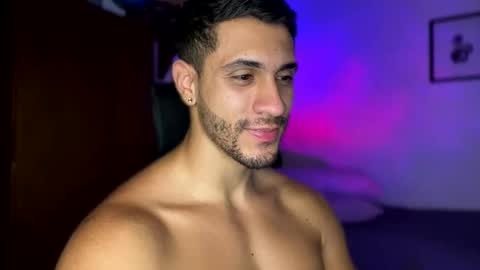 Snapshot of larry_jones chatting on February 8, 2025, 1:22 am andrew online show from February 8, 2025, 1:22 am