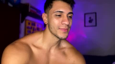 Snapshot of larry_jones chatting on February 16, 2025, 1:25 am andrew online show from February 16, 2025, 1:25 am