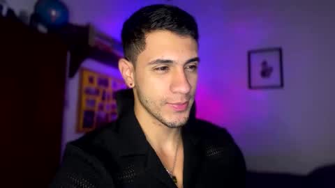 Snapshot of larry_jones chatting on February 22, 2025, 2:19 pm andrew online show from February 22, 2025, 2:19 pm