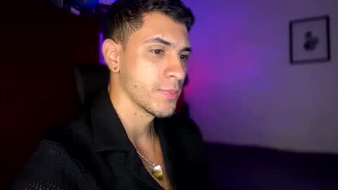 Snapshot of larry_jones chatting on February 22, 2025, 5:24 pm andrew online show from February 22, 2025, 5:24 pm