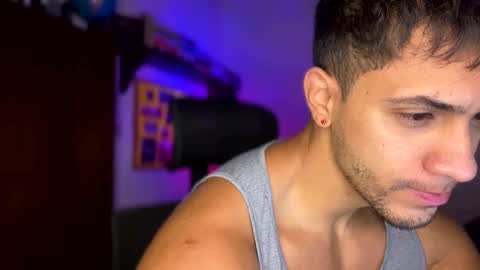 Snapshot of larry_jones chatting on February 26, 2025, 2:46 pm andrew online show from February 26, 2025, 2:46 pm