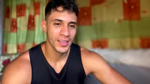 Snapshot of larry_jones chatting on February 27, 2025, 10:42 pm andrew online show from February 27, 2025, 10:42 pm