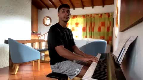 Snapshot of larry_jones chatting on February 28, 2025, 5:37 pm andrew online show from February 28, 2025, 5:37 pm