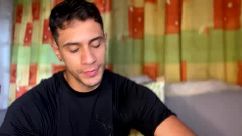 Snapshot of larry_jones chatting on March 4, 2025, 10:05 pm andrew online show from March 4, 2025, 10:05 pm