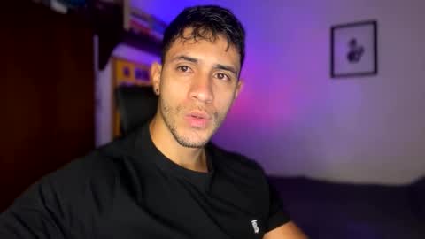 Snapshot of larry_jones chatting on March 8, 2025, 3:13 pm andrew online show from March 8, 2025, 3:13 pm