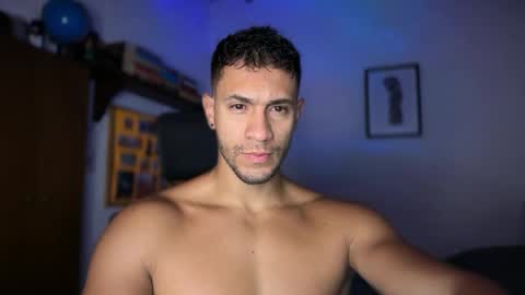 Snapshot of larry_jones chatting on October 14, 2025, 1:34 pm andrew online show from October 14, 2025, 1:34 pm