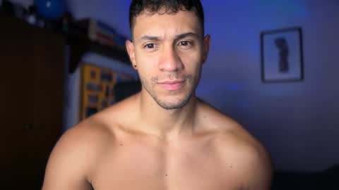 Snapshot of larry_jones chatting on October 15, 2025, 1:44 pm andrew online show from October 15, 2025, 1:44 pm