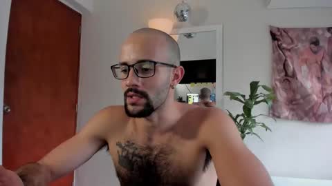 larry_stewart online show from April 13, 2026, 5:18 pm