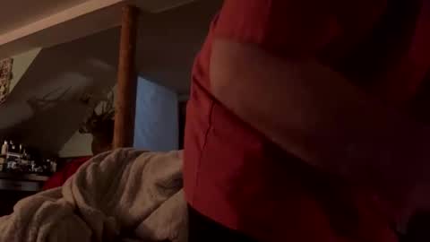 Snapshot of larrythelover23 chatting on January 17, 2026, 7:02 am larrythelover23 online show from January 17, 2026, 7:02 am