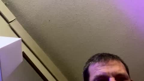 Snapshot of larrythelover23 chatting on February 25, 2026, 8:35 am larrythelover23 online show from February 25, 2026, 8:35 am