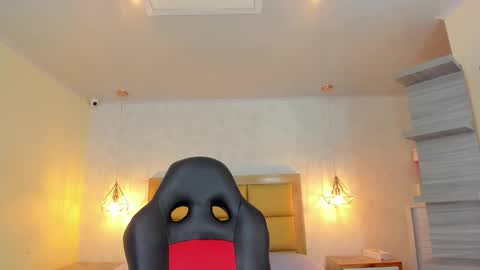  MIA  online show from November 25, 2025, 12:16 pm