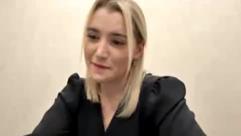 Snapshot of laruebaral chatting on February 24, 2026, 9:13 pm Betty online show from February 24, 2026, 9:13 pm