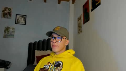 Snapshot of lass_nazar chatting on May 9, 2026, 1:22 am lass_nazar online show from May 9, 2026, 1:22 am