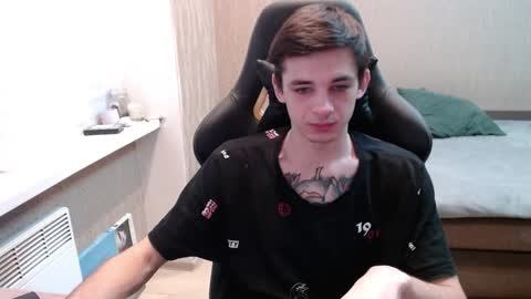 Snapshot of last_kenny chatting on December 18, 2024, 1:56 pm Kenny online show from December 18, 2024, 1:56 pm