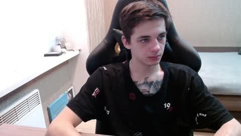 Snapshot of last_kenny chatting on December 31, 2024, 1:41 pm Kenny online show from December 31, 2024, 1:41 pm