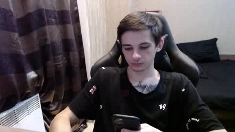 Snapshot of last_kenny chatting on October 30, 2025, 1:45 pm Kenny online show from October 30, 2025, 1:45 pm