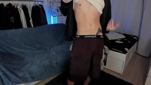 Snapshot of lastnight4you chatting on December 8, 2024, 7:22 pm acie online show from December 8, 2024, 7:22 pm