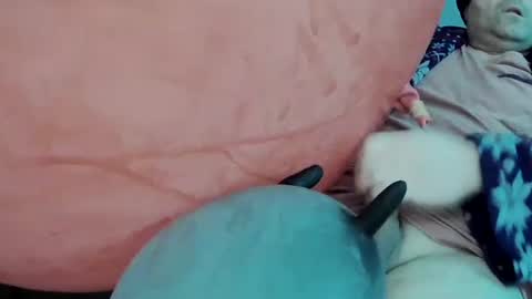 Snapshot of latexchris77 chatting on February 24, 2025, 9:00 am latexchris77 online show from February 24, 2025, 9:00 am