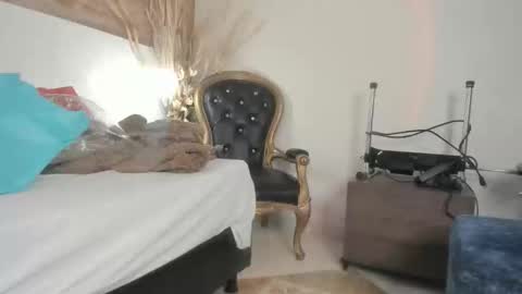 lathiffa online show from December 20, 2025, 6:42 am