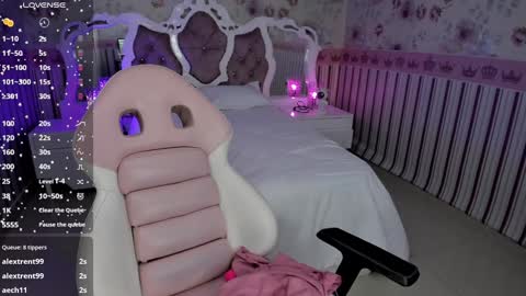 Snapshot of latin_ashley_ chatting on February 4, 2025, 9:17 am Valeria online show from February 4, 2025, 9:17 am