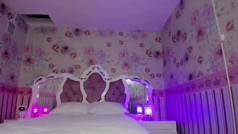 Snapshot of latin_ashley_ chatting on February 16, 2025, 8:54 am Valeria online show from February 16, 2025, 8:54 am